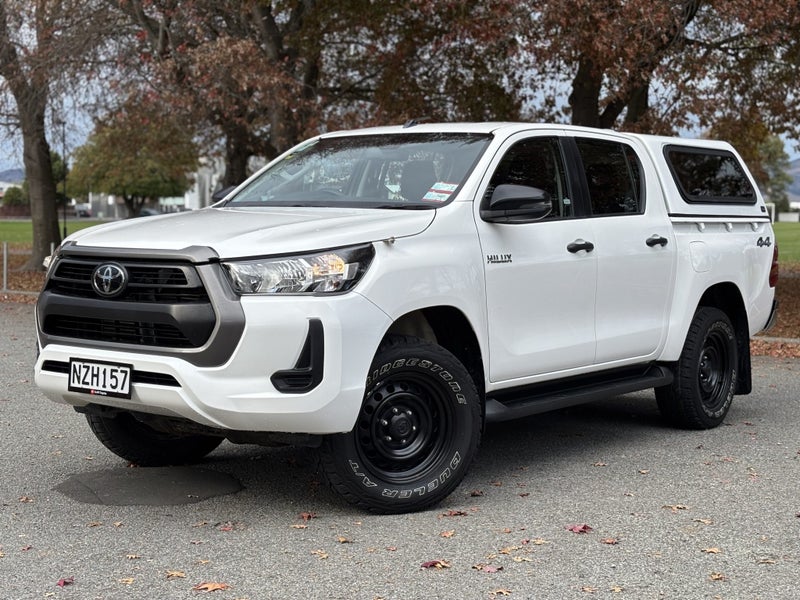 2022 Toyota Hilux SR 2.8DT 6AT 4WD image 3