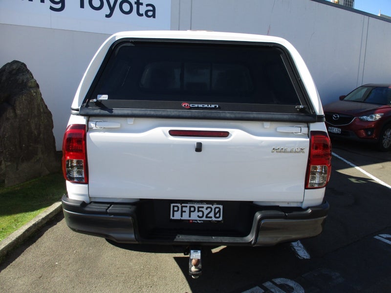 2022 Toyota Hilux SR 2.8DT 6AT 4WD Canopy image 3