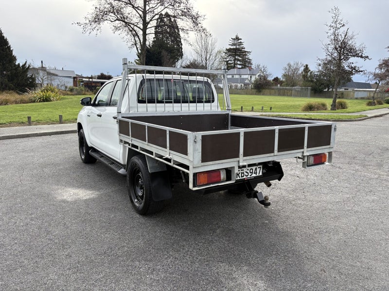 2022 Toyota Hilux SR 2.8DT 6AT 4WD DCC/4D/5S image 2