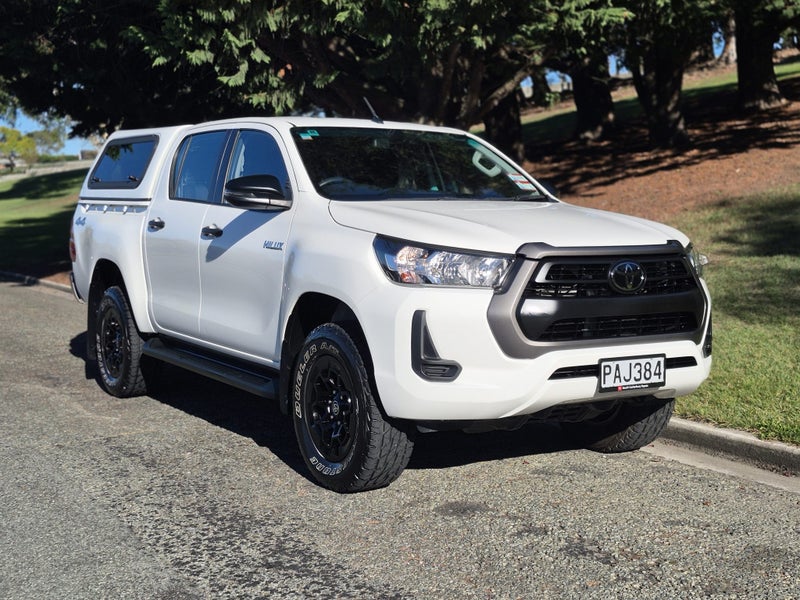 2022 Toyota Hilux SR 2.8DT 6AT 4WD DCW/4D/5S image 2