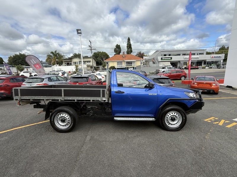 2022 Toyota Hilux SR 2.8DT 6AT 4WD SCC/2D/2S image 5