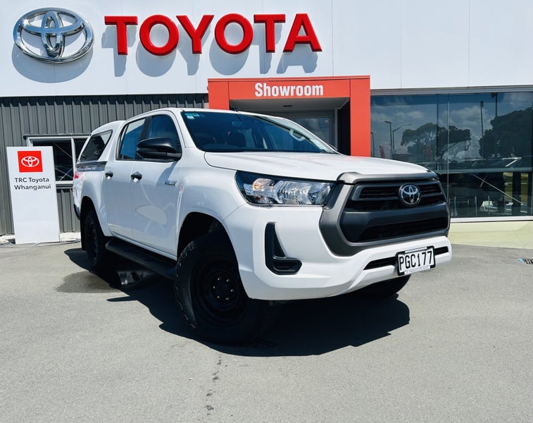 2022 Toyota Hilux SR 2.8DT Automatic 4WD Double... image 1