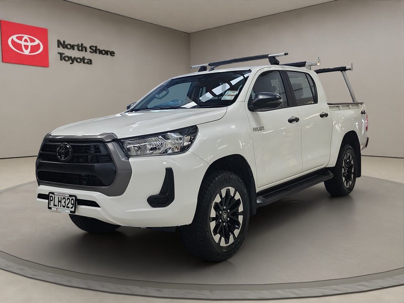 2022 Toyota Hilux SR 2.8L Diesel Turbo 4WD Ute image 3