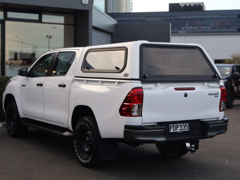 2022 Toyota Hilux SR 2.8L Turbo Diesel 4WD Auto... image 5