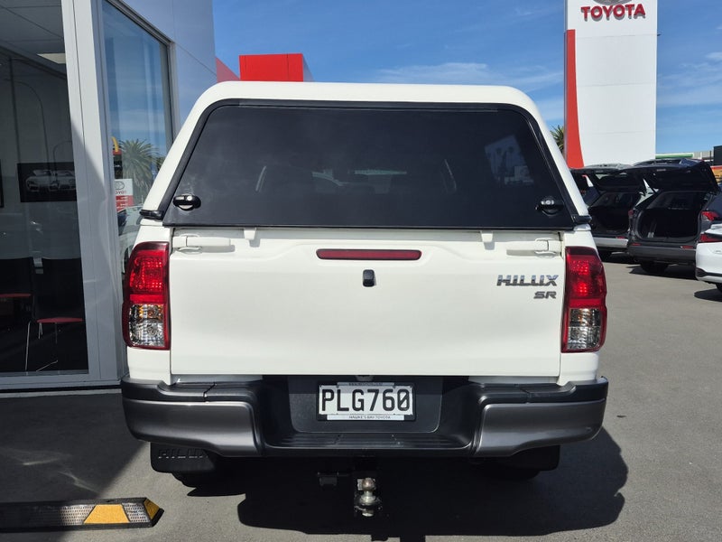 2022 Toyota Hilux SR 2WD 2.8DT Auto image 4