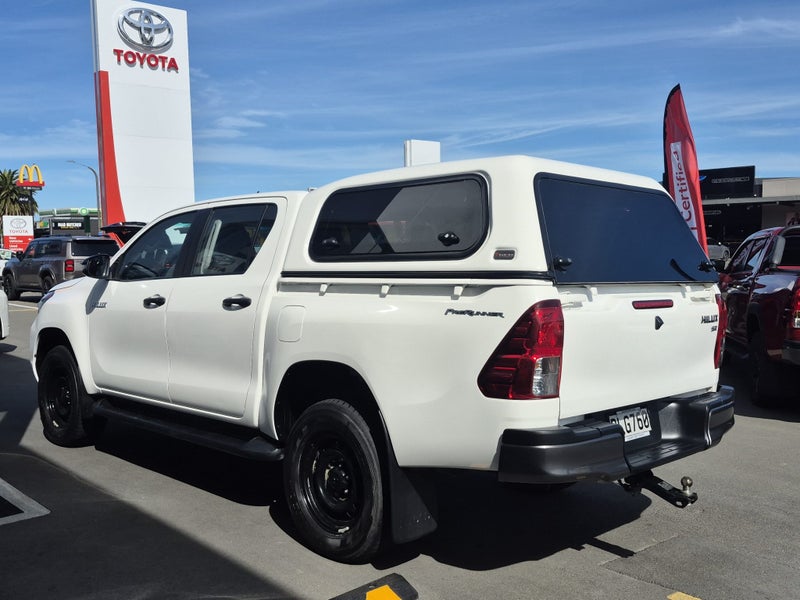 2022 Toyota Hilux SR 2WD 2.8DT Auto image 5