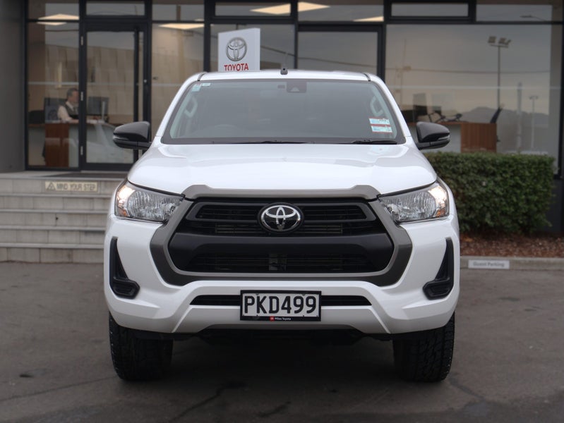 2022 Toyota Hilux SR DIESEL 4WD/4X4, Auto image 2