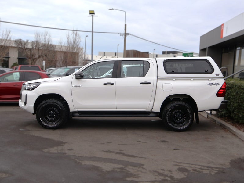 2022 Toyota Hilux SR DIESEL 4WD/4X4, Auto image 4