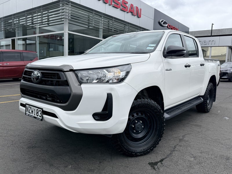 2022 Toyota Hilux SR TD DC 2.8 DIESEL TURBO 4WD image 2