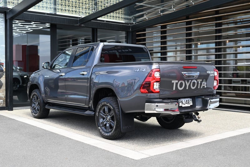 2022 Toyota Hilux SR5 2.8 Turbo Diesel 4WD Utility image 2