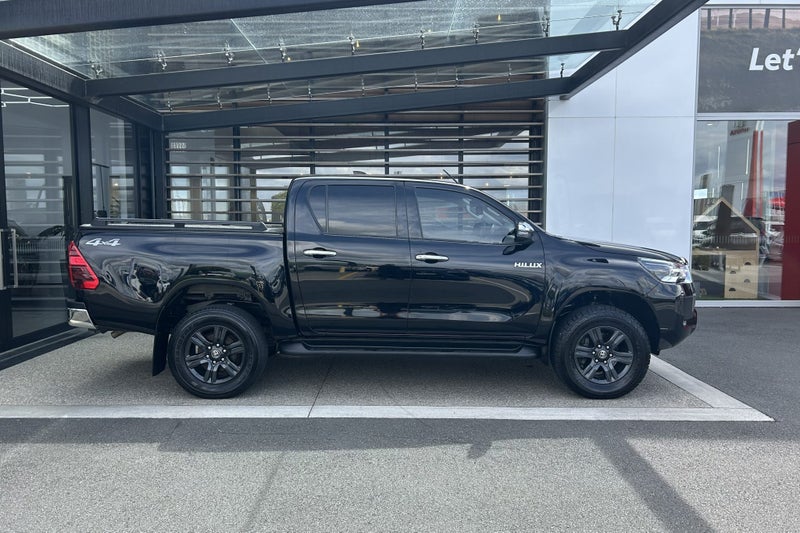 2022 Toyota Hilux SR5 2.8 Turbo Diesel 4WD Utility image 5