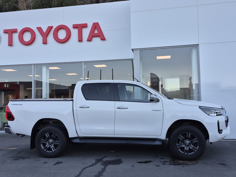 2022 Toyota Hilux SR5 2.8DT 2WD Auto image 2
