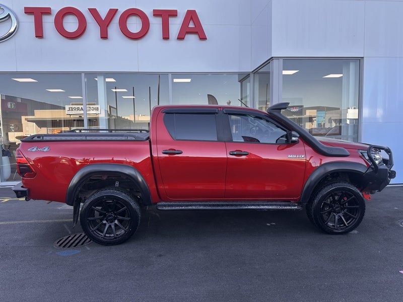 2022 Toyota Hilux SR5 2.8DT 4WD 6M image 2