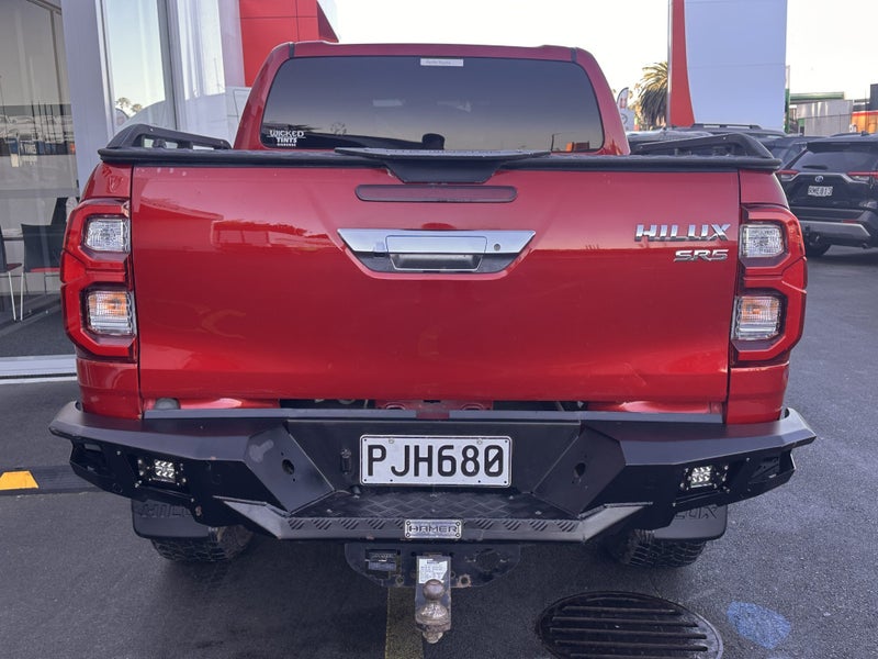 2022 Toyota Hilux SR5 2.8DT 4WD 6M image 4