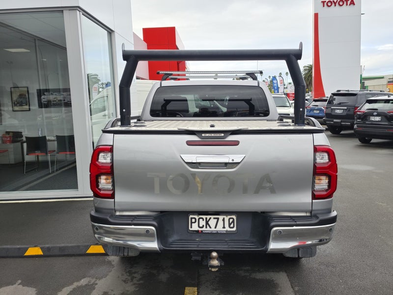 2022 Toyota Hilux SR5 2.8DT 4WD 6M image 4