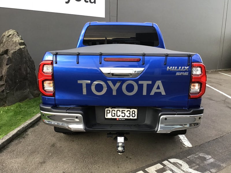 2022 Toyota Hilux SR5 2.8DT 6AT 2WD image 3