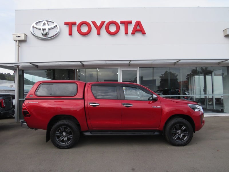 2022 Toyota Hilux SR5 2.8DT 6AT 2WD DCW/4D/5S image 4