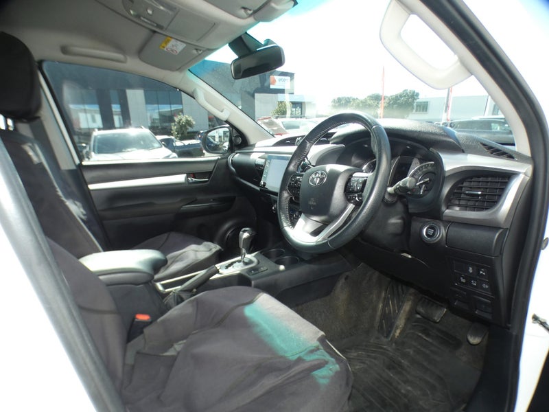 2022 Toyota Hilux SR5 2.8DT 6AT 2WD DCW/4D/5S (... image 2