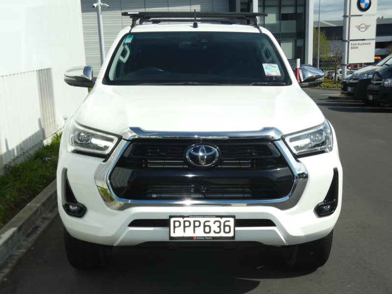 2022 Toyota Hilux SR5 2.8DT 6AT 2WD DCW/4D/5S (... image 3