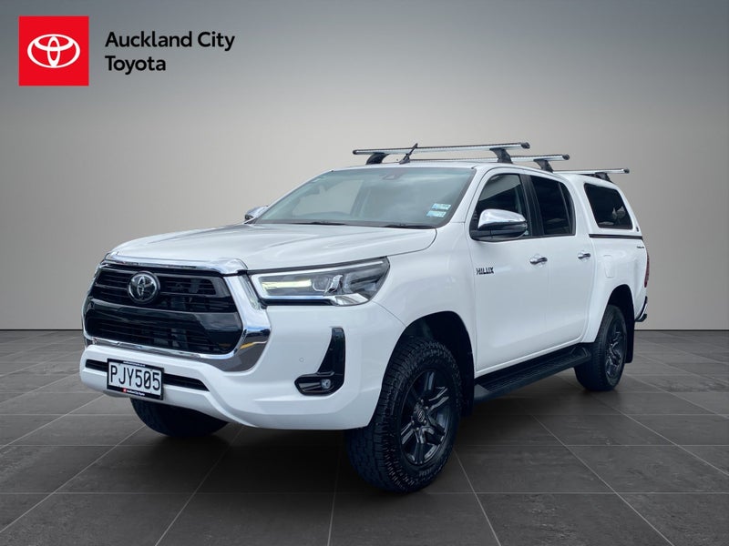 2022 Toyota Hilux SR5 2.8DT 6AT 2WD DCW/4D/5S image 3