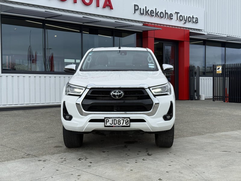 2022 Toyota Hilux SR5 2.8DT 6AT 2WD Double Cab image 3
