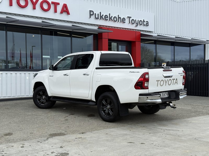 2022 Toyota Hilux SR5 2.8DT 6AT 2WD Double Cab image 5