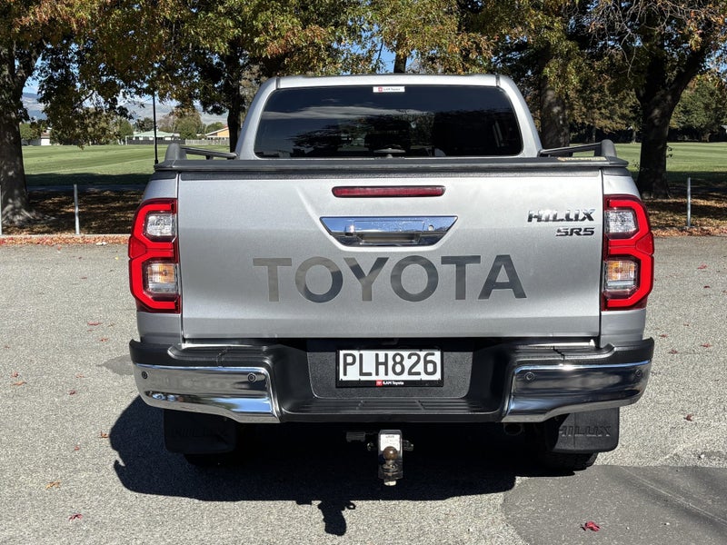 2022 Toyota Hilux SR5 2.8DT 6AT 4WD image 4
