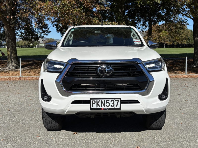 2022 Toyota Hilux SR5 2.8DT 6AT 4WD image 2