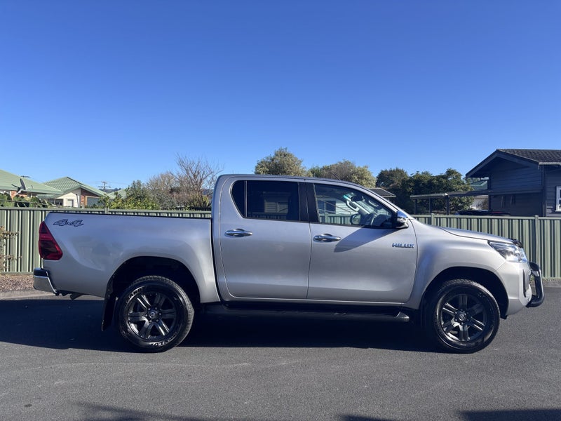 2022 Toyota Hilux SR5 2.8DT 6AT 4WD DCW/4D/5S (... image 2