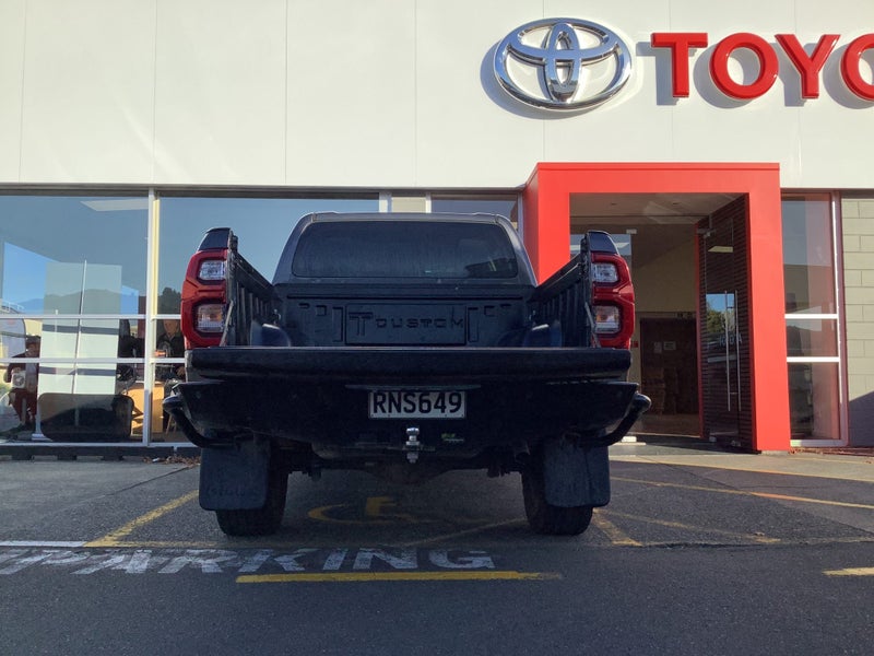 2022 Toyota Hilux SR5 2.8DT 6AT 4WD DOUBLE CAB image 5
