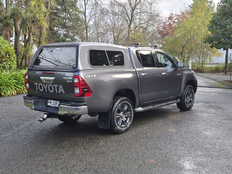 2022 Toyota Hilux SR5 2.8DT 6AT 4WD (JFDTS-SI2) image 3