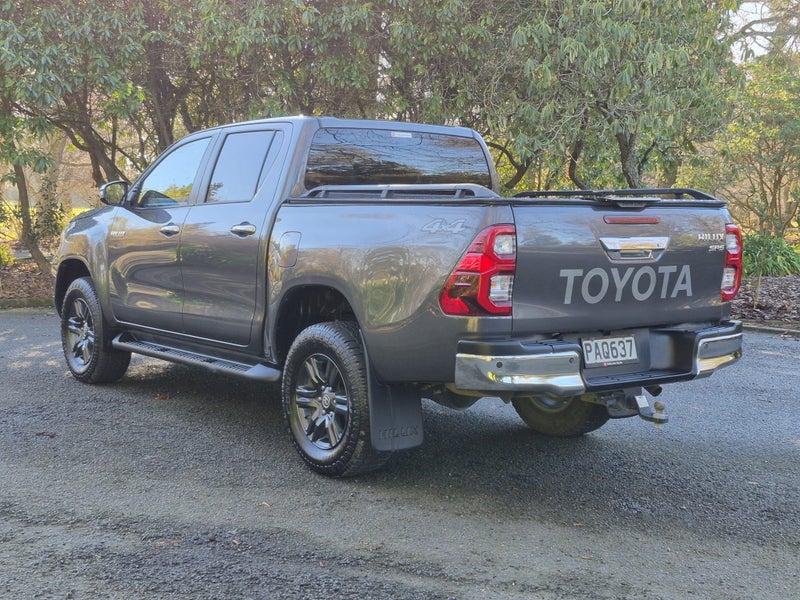 2022 Toyota Hilux SR5 2.8DT 6AT 4WD (JFDTS-SI2) image 5