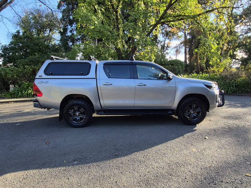 2022 Toyota Hilux SR5 2.8DT 6AT 4WD (JFDTS-SI2) image 2
