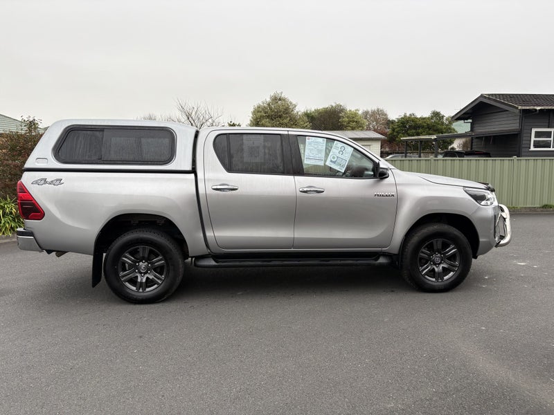 2022 Toyota Hilux SR5 2.8DT 6MT 4WD DCW/4D/5S (... image 2