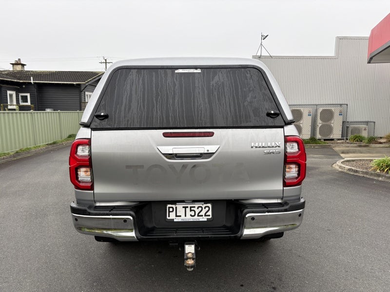 2022 Toyota Hilux SR5 2.8DT 6MT 4WD DCW/4D/5S (... image 4