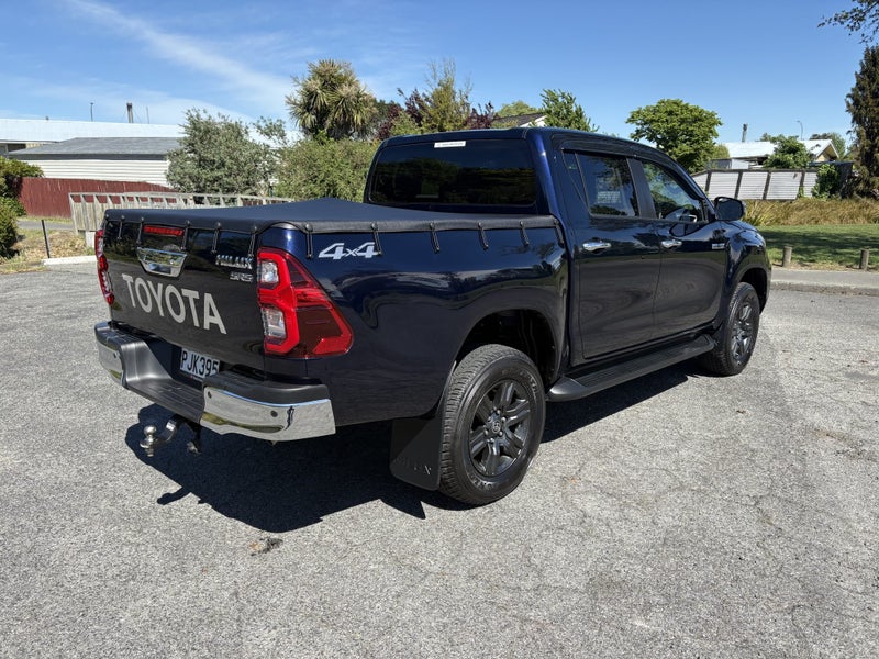 2022 Toyota Hilux SR5 2.8DT 6MT 4WD DCW/4D/5S image 5