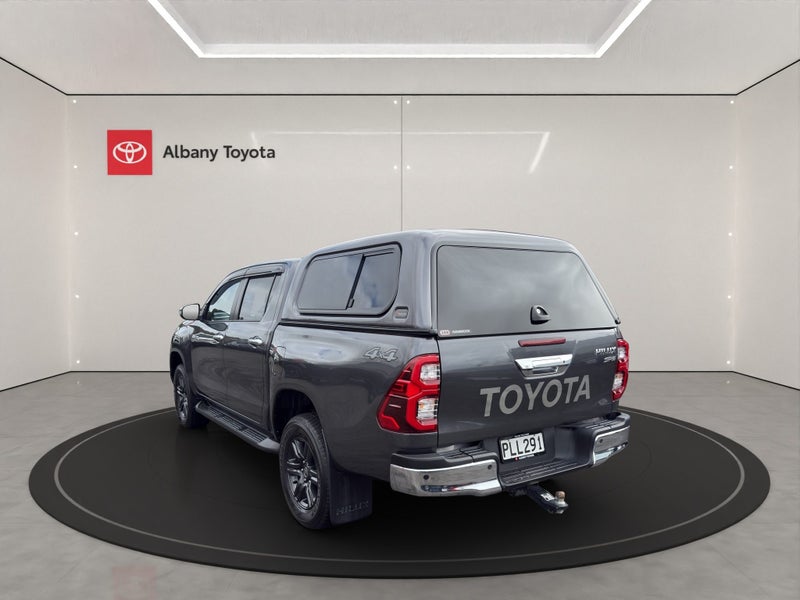 2022 Toyota Hilux SR5 2.8DT 6MT 4WD DCW/4D/5S (... image 5