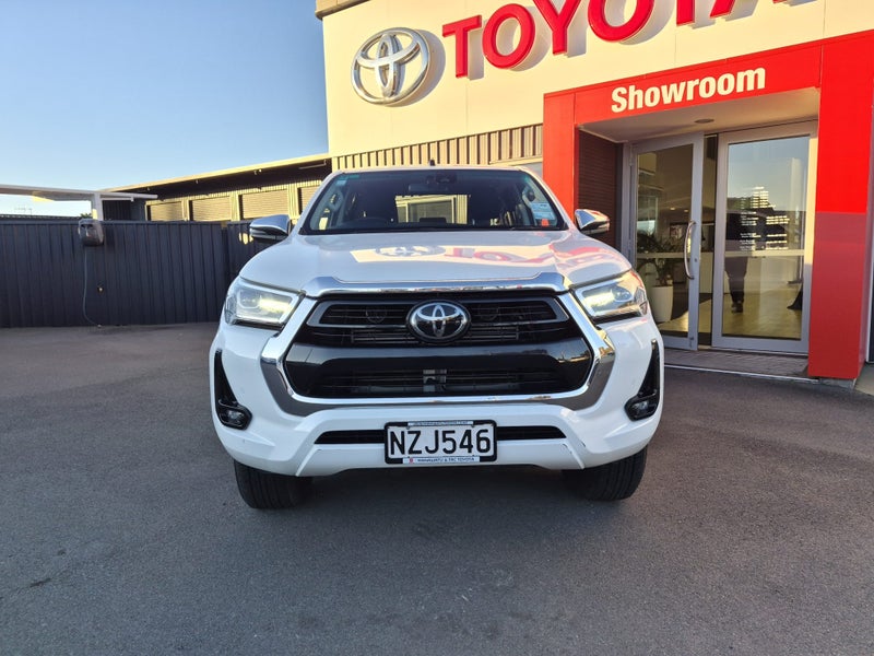 2022 Toyota Hilux SR5 2.8DT Automatic 2WD Doubl... image 2