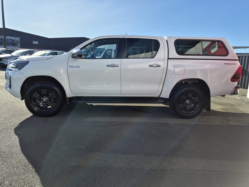 2022 Toyota Hilux SR5 2.8DT Automatic 2WD Doubl... image 5