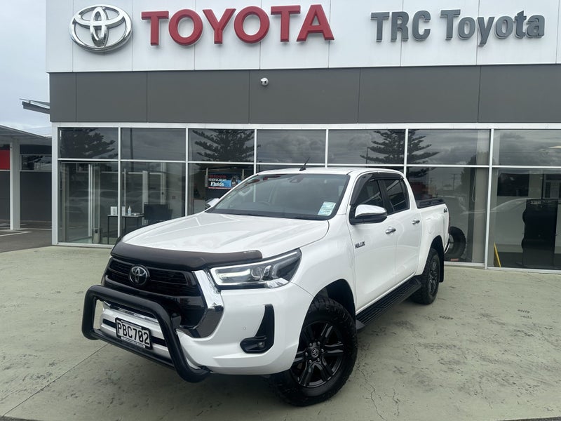 2022 Toyota Hilux SR5 2.8DT Automatic 4WD Doubl... image 2