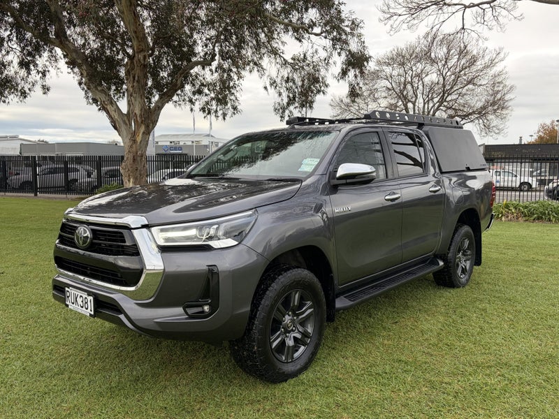 2022 Toyota Hilux SR5 2.8DT Automatic 4WD Doubl... image 3
