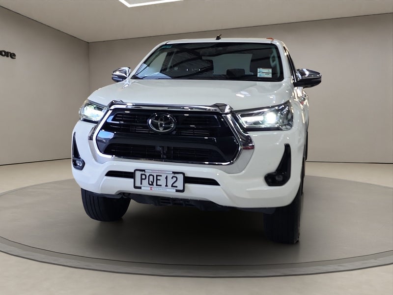 2022 Toyota Hilux SR5 2.8L Diesel Turbo 2WD Ute image 2