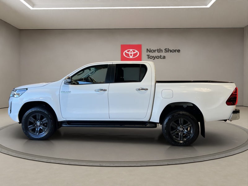 2022 Toyota Hilux SR5 2.8L Diesel Turbo 2WD Ute image 4
