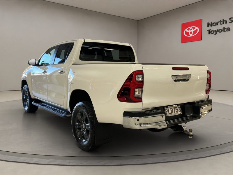 2022 Toyota Hilux SR5 2.8L Diesel Turbo 2WD Ute image 5