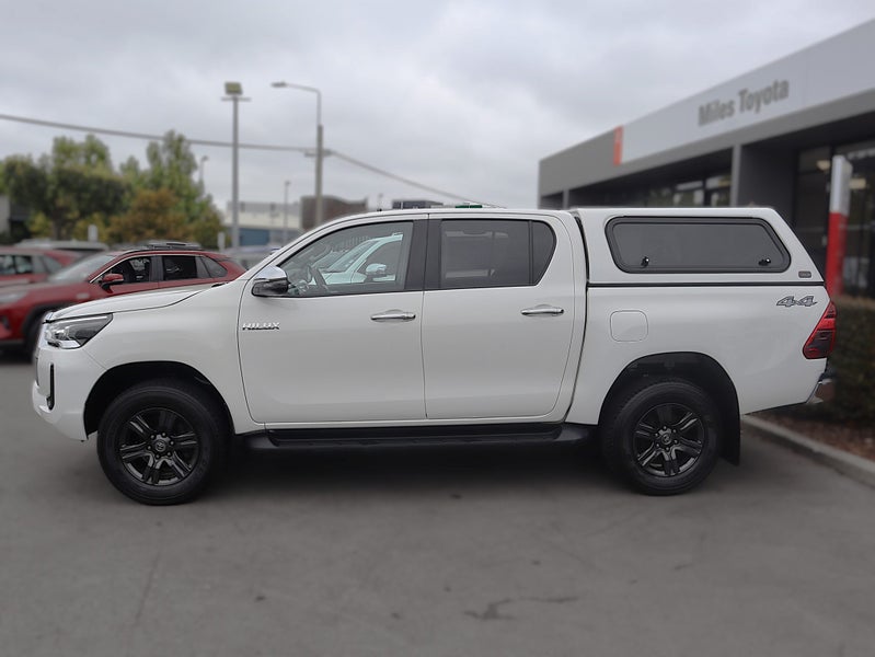 2022 Toyota Hilux SR5 2.8L Turbo Diesel 4WD Aut... image 4