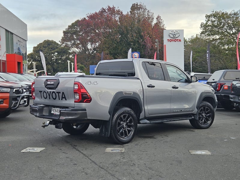 2022 Toyota Hilux SR5 CRUISER 2.8DT 4WD image 3