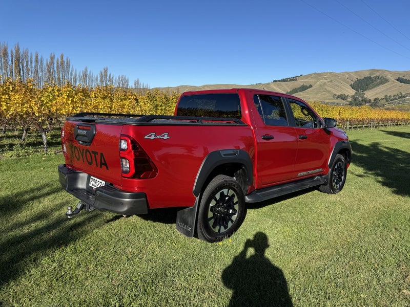 2022 Toyota Hilux SR5 CRUISER 2.8DT 6AT 4WD DCW... image 4