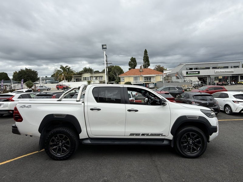 2022 Toyota Hilux SR5 CRUISER 2.8DT 6AT 4WD DCW... image 5