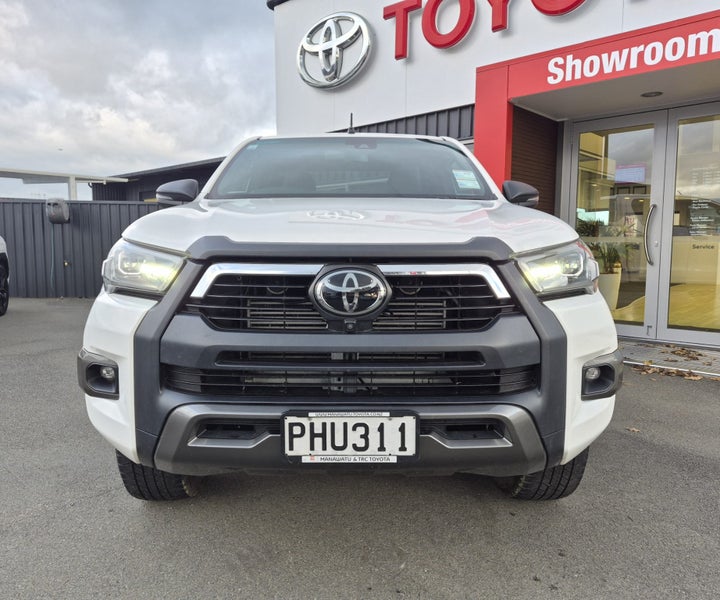 2022 Toyota Hilux SR5 CRUISER 2.8DT Automatic 2... image 2