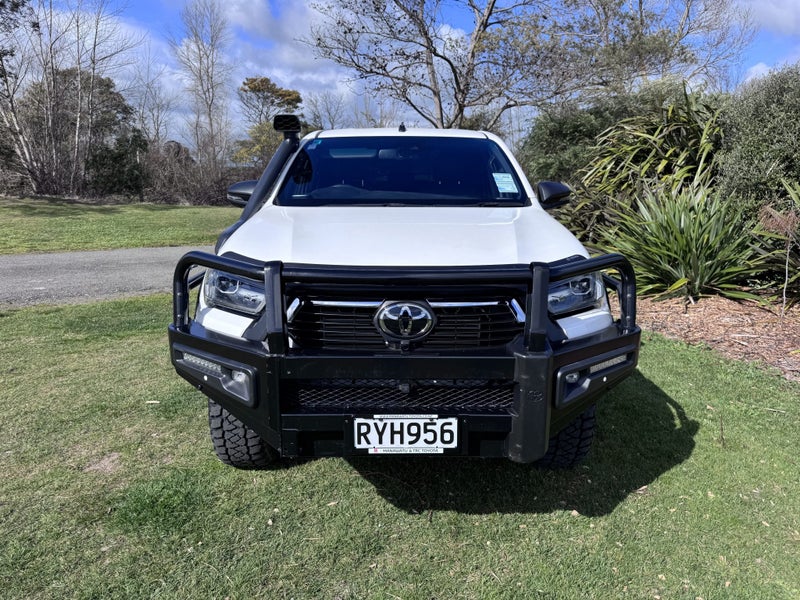 2022 Toyota Hilux SR5 CRUISER 2.8DT Automatic 4... image 2
